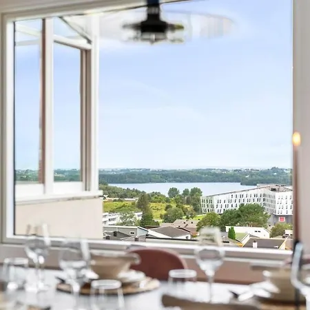 Ons - With Walking Distance To Ons, With Views And Two Terraces